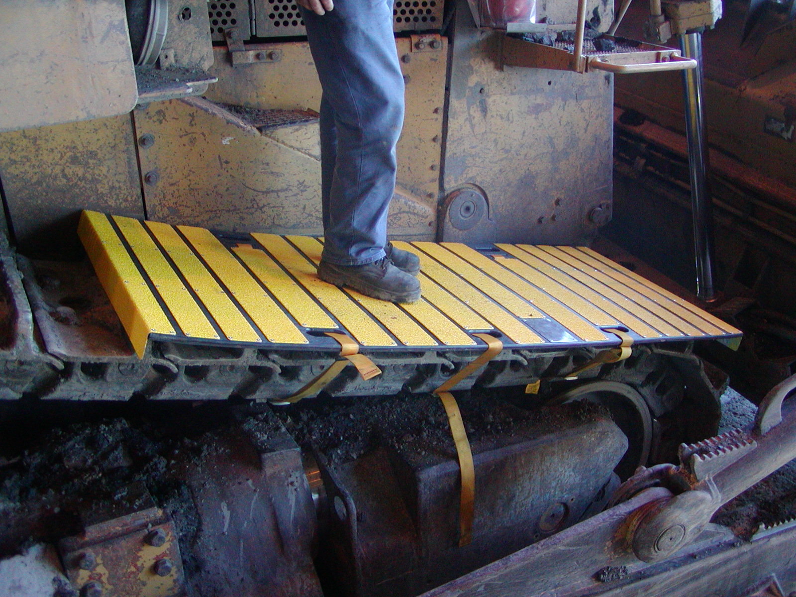 Платформа цельная для трака шириной 710-810 мм