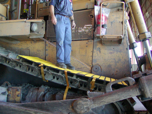 Платформа для машин с ограниченной рабочей зоной для трака 710-810 мм.